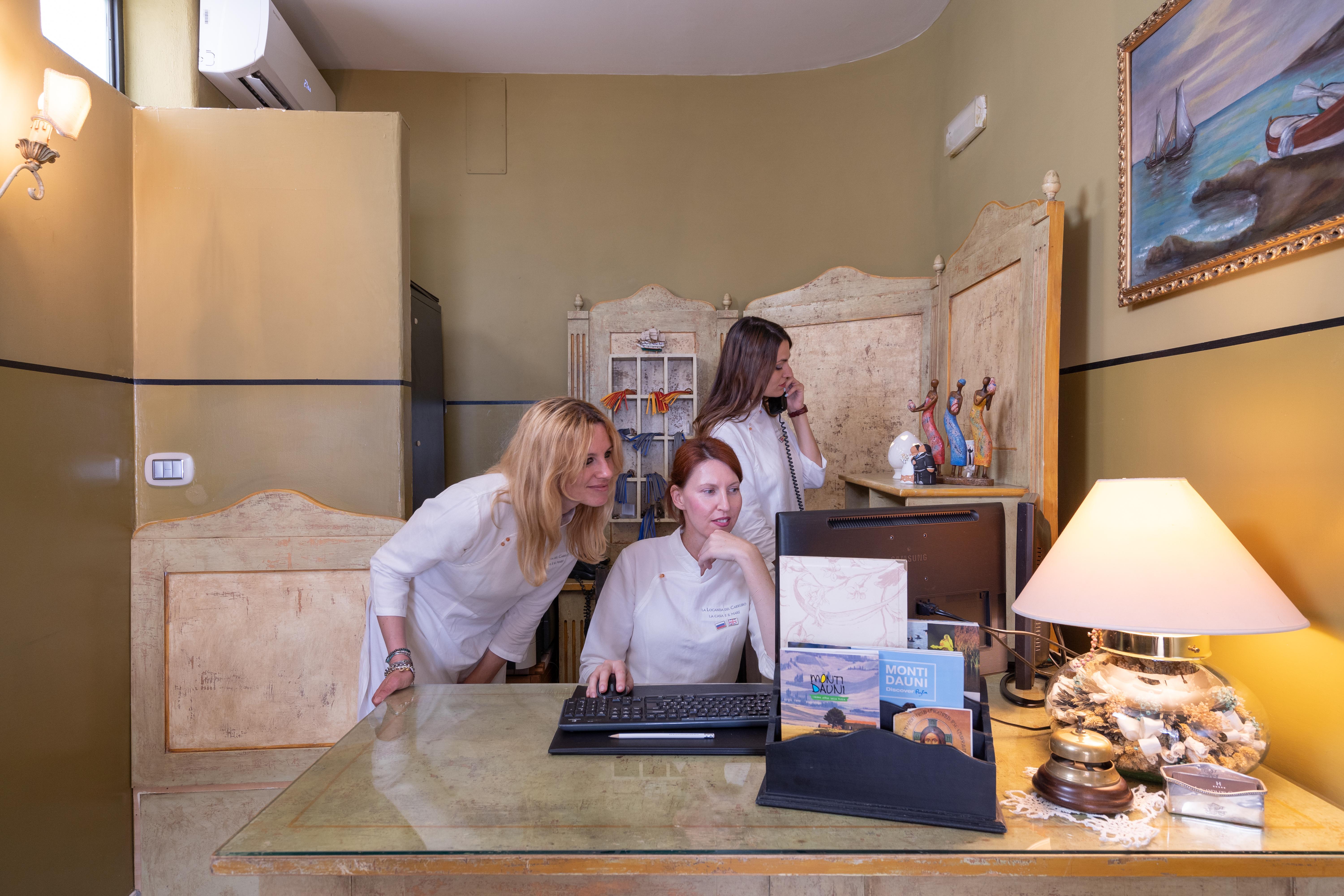 La Locanda Del Carrubo Mattinata Esterno foto